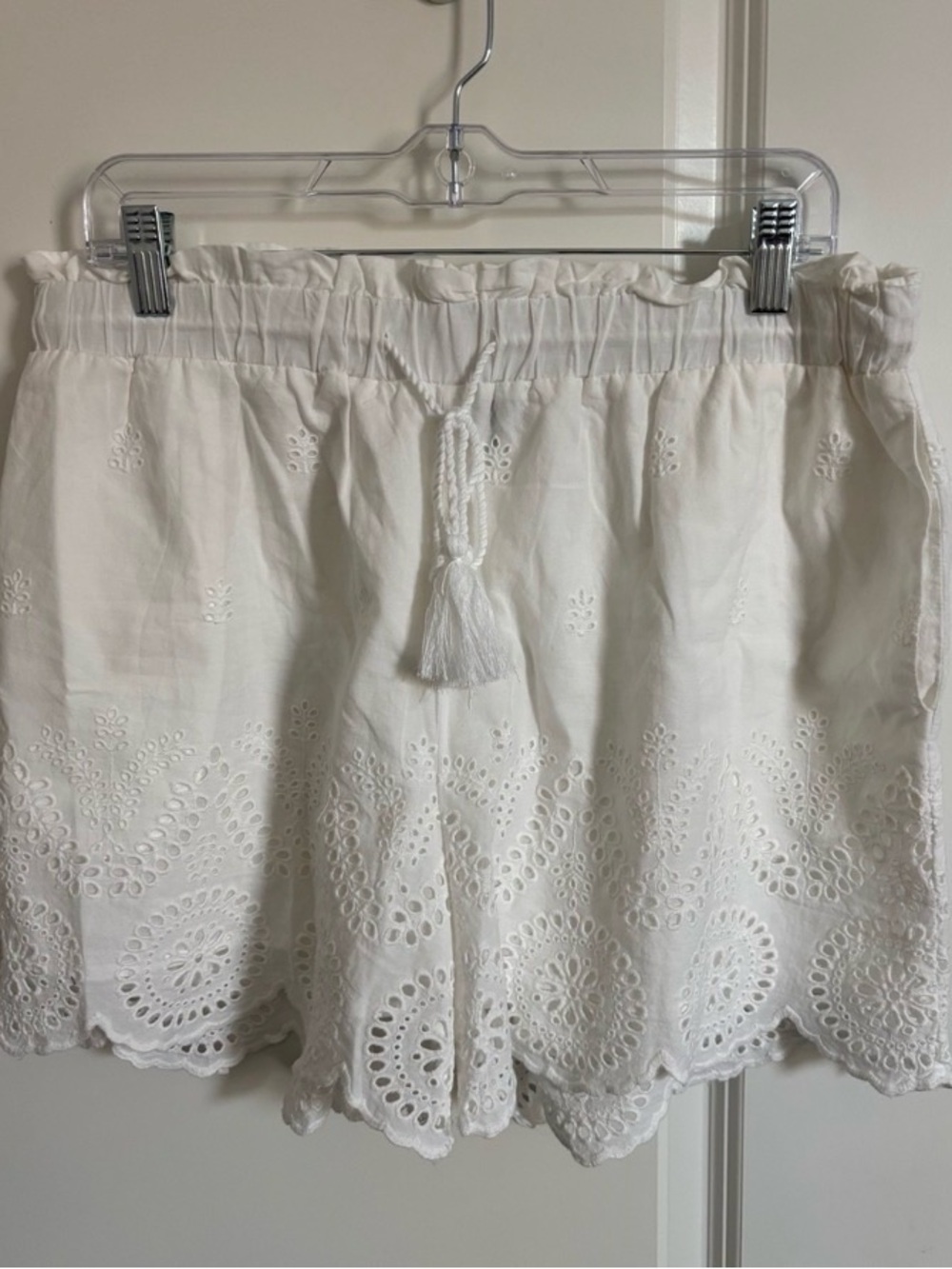 H&M White Eyelet High-Waist Shorts with Tassel Tie